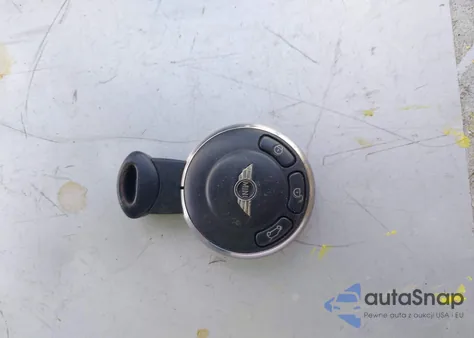 2009 Mini Cooper S Clubman from USA, damaged, VIN WMWMM33549TP74789